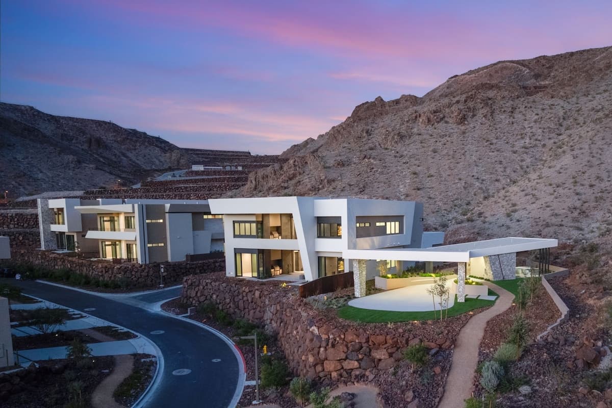 The Canyon Residences Completes Terrace Four, Adding Six Homes and the First of Two Wellness Parks