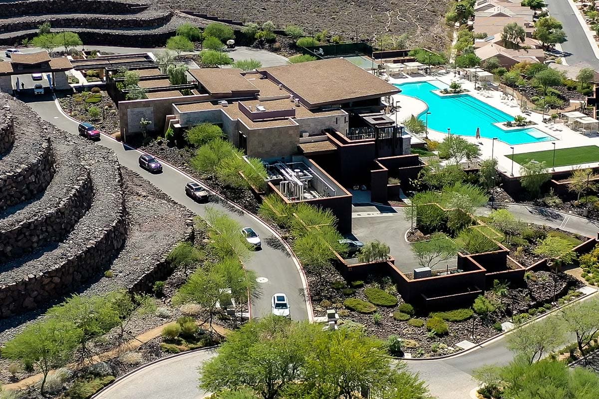 Ascaya Robb Report